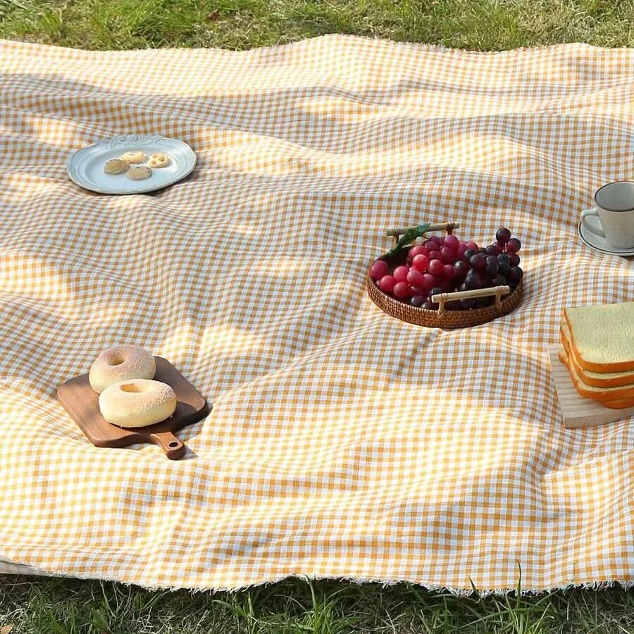 Let Udendørs Ternet Picnicmåtte med Hurtigtørrende Polyester og Rejsevenligt Design