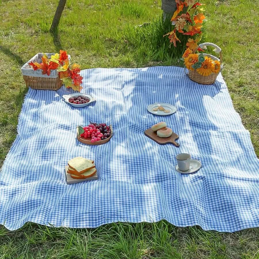 Let Udendørs Ternet Picnicmåtte med Hurtigtørrende Polyester og Rejsevenligt Design
