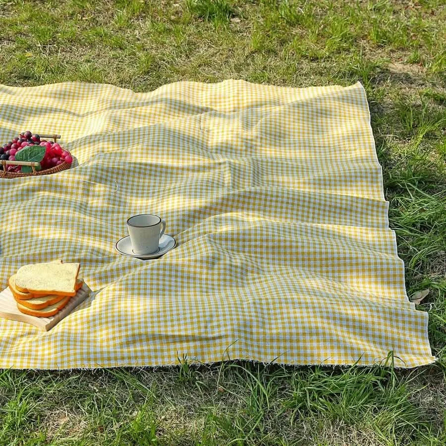 Let Udendørs Ternet Picnicmåtte med Hurtigtørrende Polyester og Rejsevenligt Design