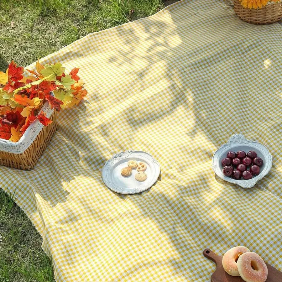 Let Udendørs Ternet Picnicmåtte med Hurtigtørrende Polyester og Rejsevenligt Design