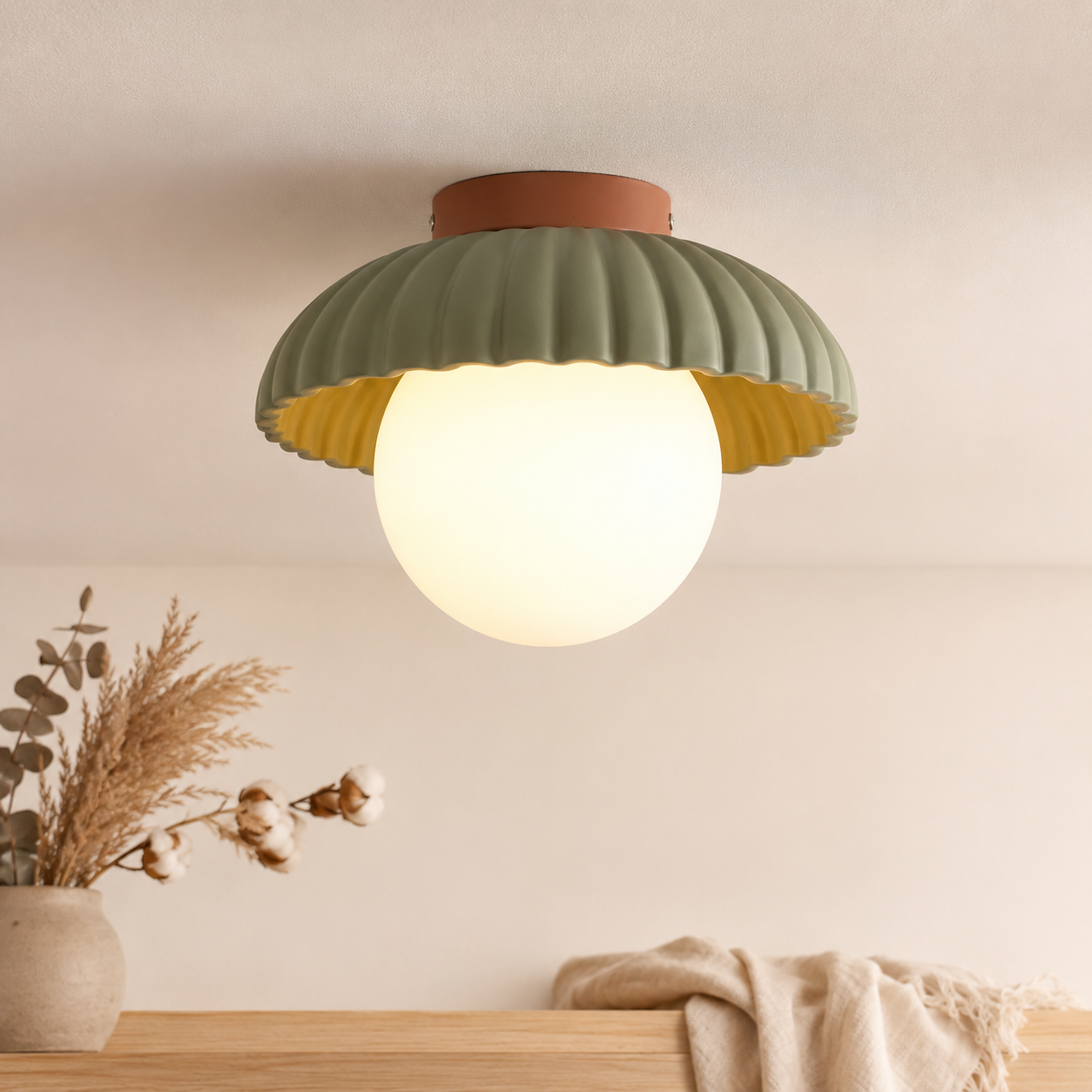Kompakt Loftlampe i Glas og Jern med Integreret Lys til Rolige Indretningsmiljøer