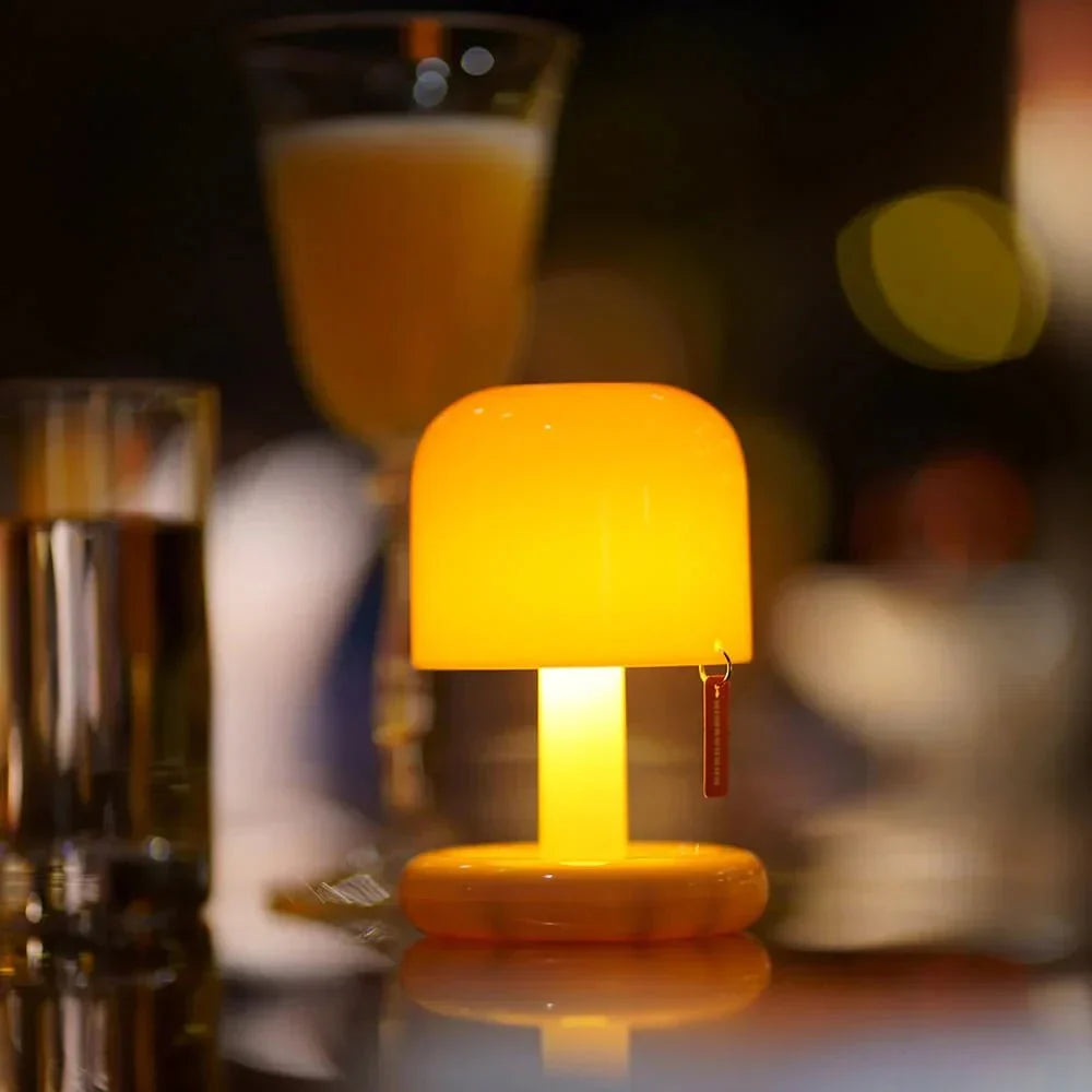 LED Tafellampe i Drejelig Aluminiumdesign med Blødt Ambientelys