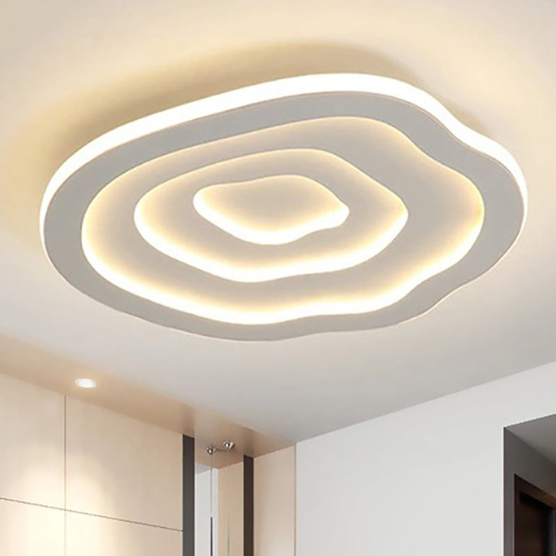 Loftlampe Med Bølgeformet Design Og Integreret LED-Belysning