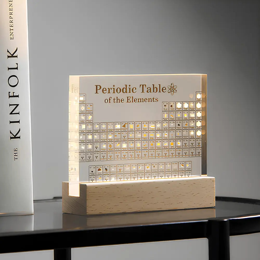 Periodisk System Display med 83 Indkapslede Elementer i Acryl