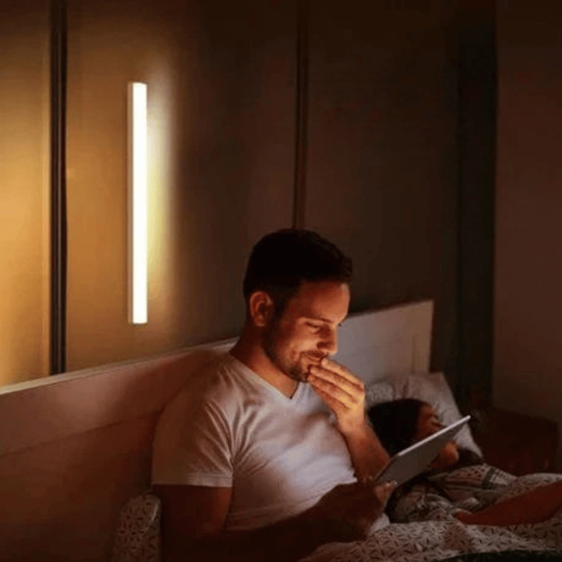 Genopladelig LED Lampe Med Bevægelsessensor Til Skab, Entré Og Trappe