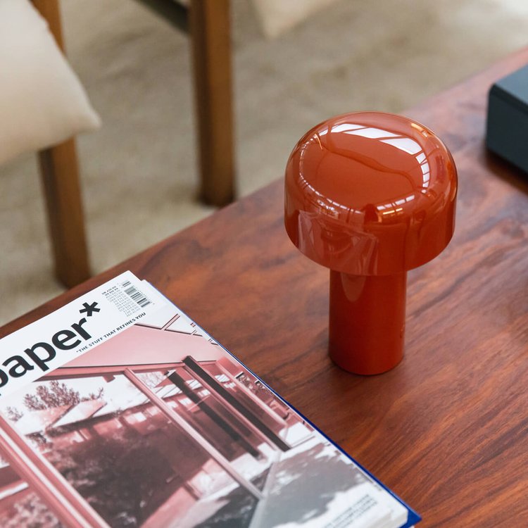 Bærbar Bordlampe i Moderne Design med Blødt LED‑Lys