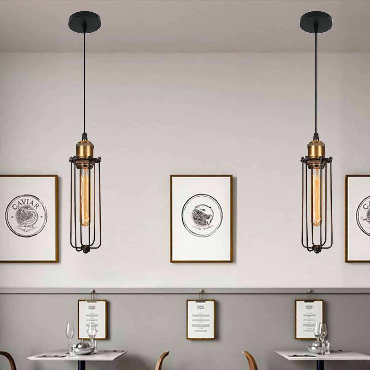 Industriel Pendellampe med Retro Gitterdesign og Varm Belysning
