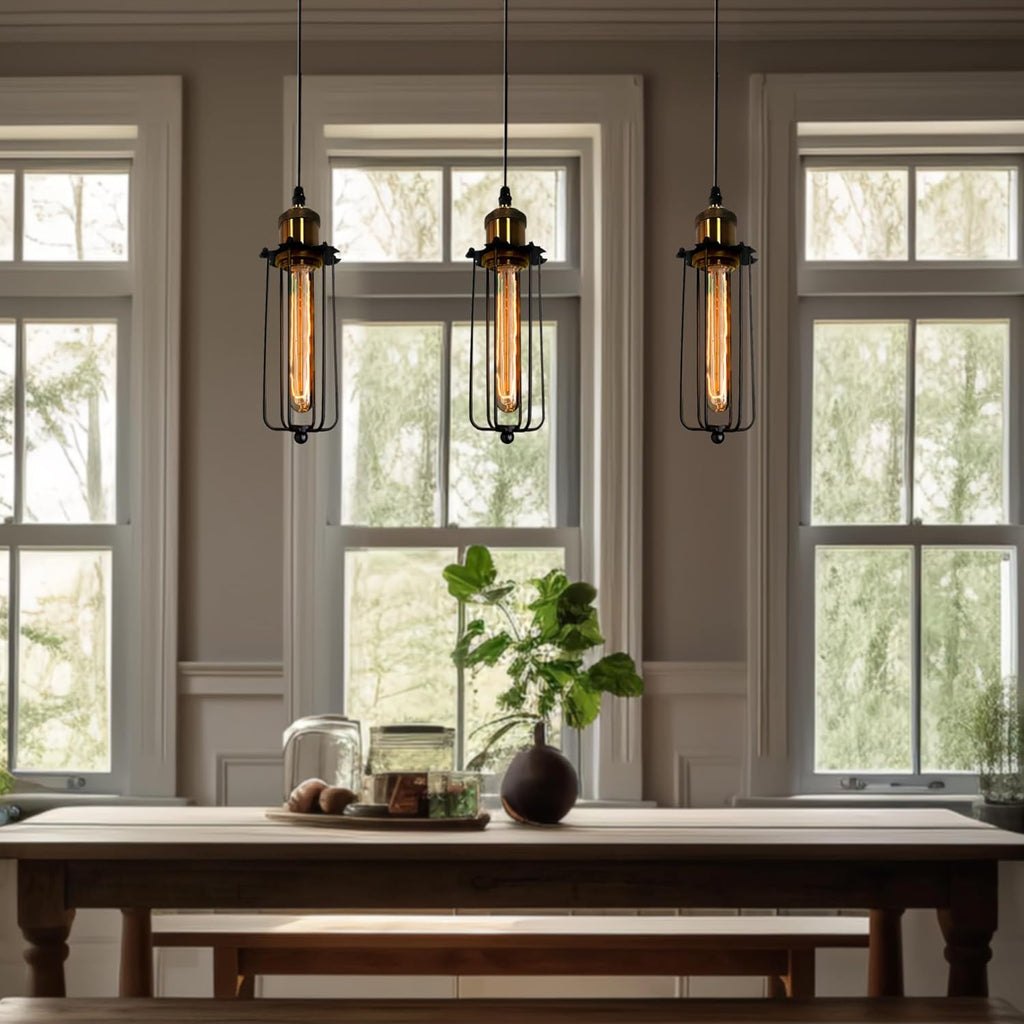 Industriel Pendellampe med Retro Gitterdesign og Varm Belysning