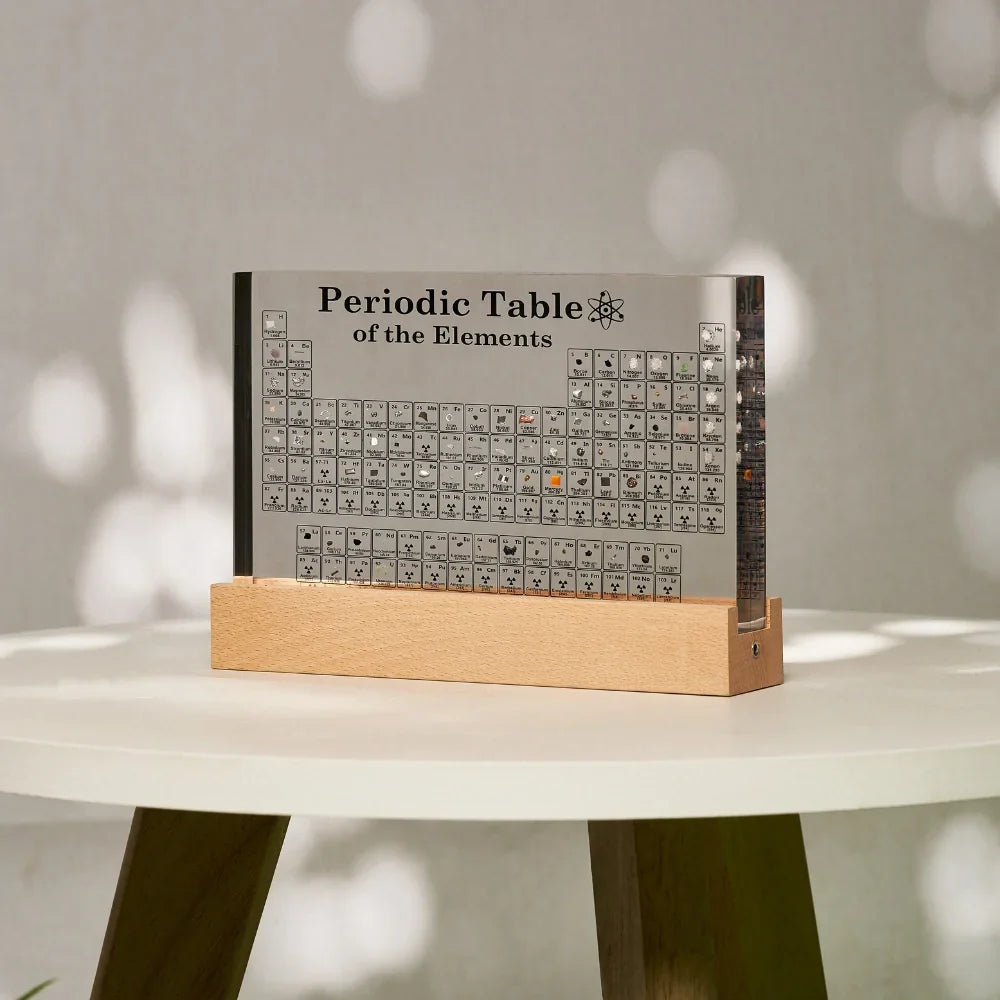 Periodisk System Display med 83 Indkapslede Elementer i Acryl