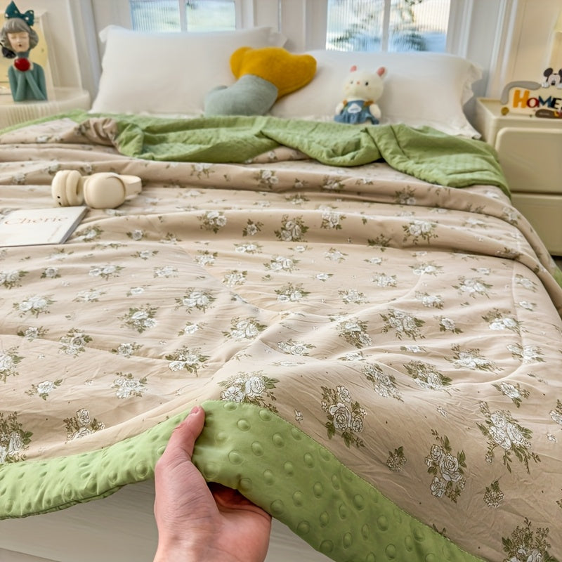 Sommerdyne i Polyester med Åndbar Komfort og Elegant Blomstermønster