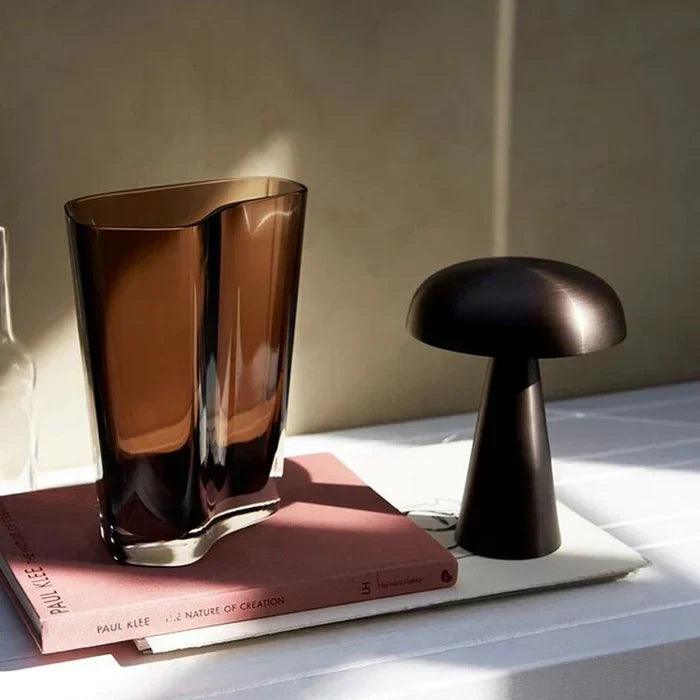 Genopladelig Bordlampe med Touch og 3 Lysstyrker