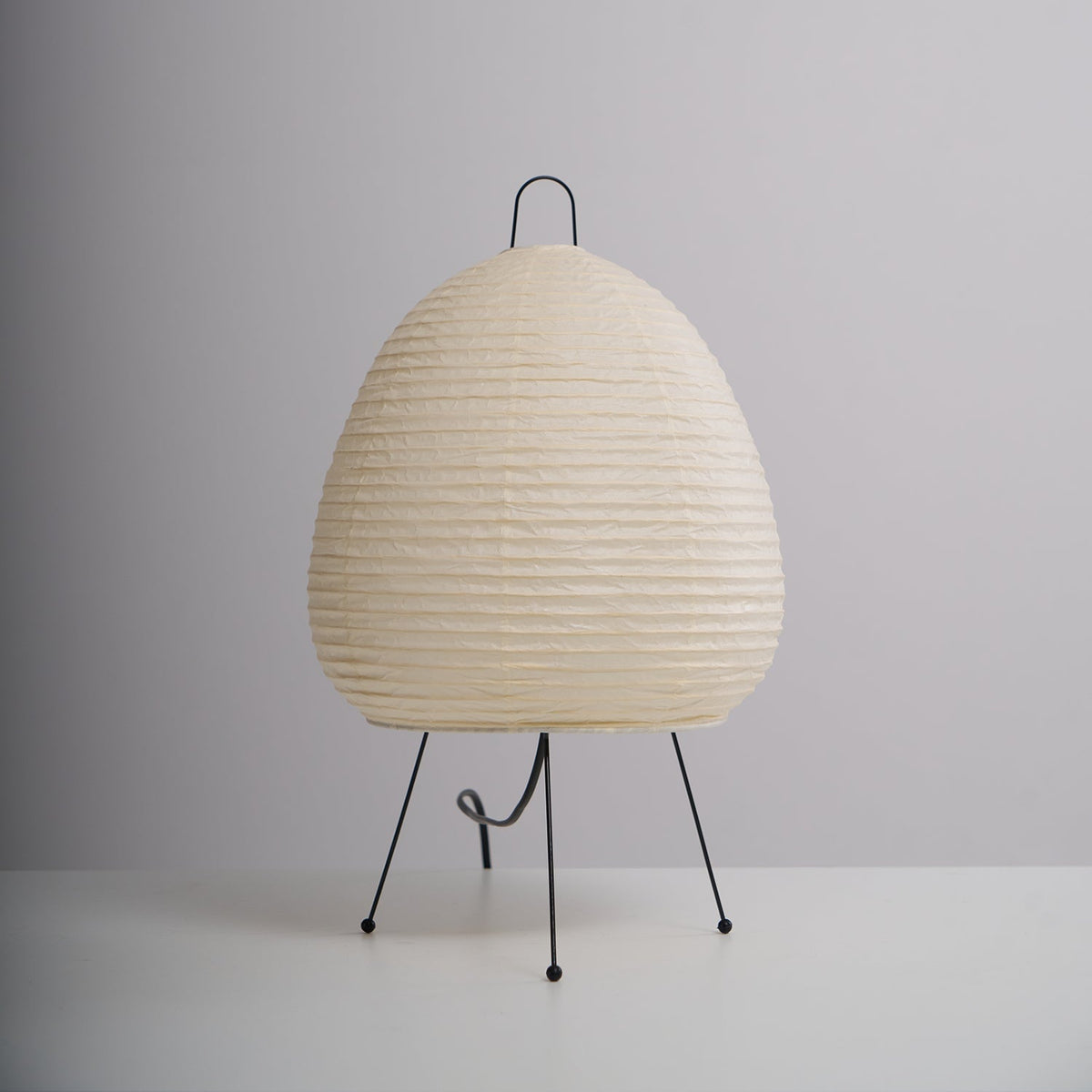 Stående LED Lampe Med Originalt Design Og Blødt Lys