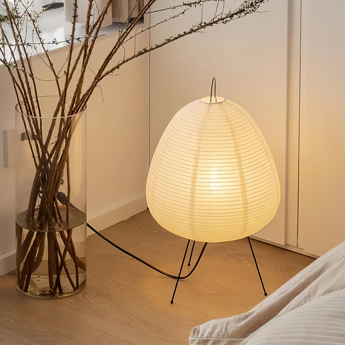 Stående LED Lampe Med Originalt Design Og Blødt Lys