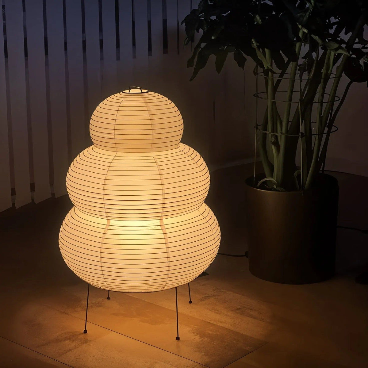 Stående LED Lampe Med Originalt Design Og Blødt Lys