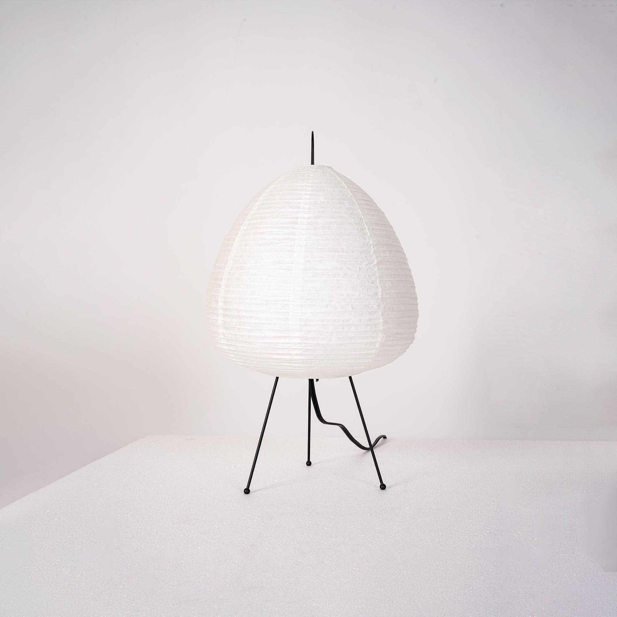 Stående LED Lampe Med Originalt Design Og Blødt Lys