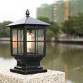 Udendørs Pullertlampe med Lygteformet Design og IP65 Beskyttelse