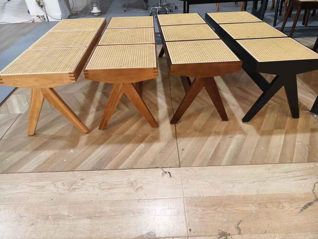 Bænk i gummitræ med håndvævet kunstig rattan