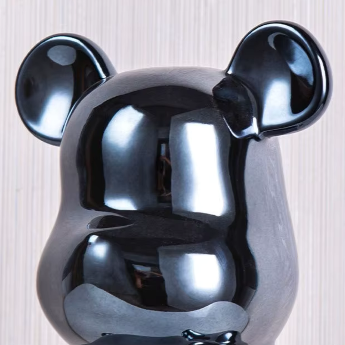Abstrakt Bjørneskulptur i Resin med Moderne Kunstudtryk