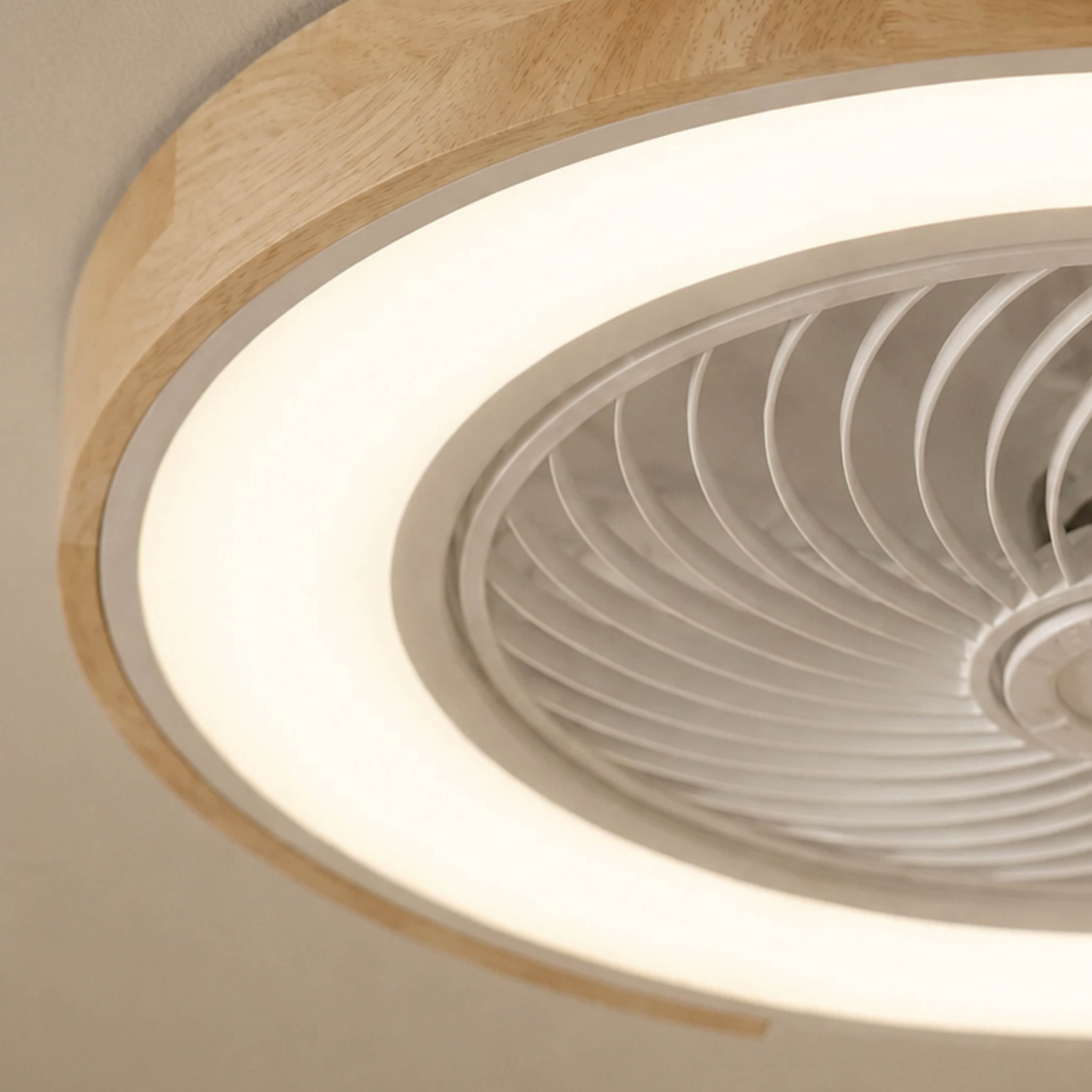 Leiser Deckenventilator Loftlampe med Integreret Ventilator og Dæmpbar LED til Pladsbesparende Loftmontering