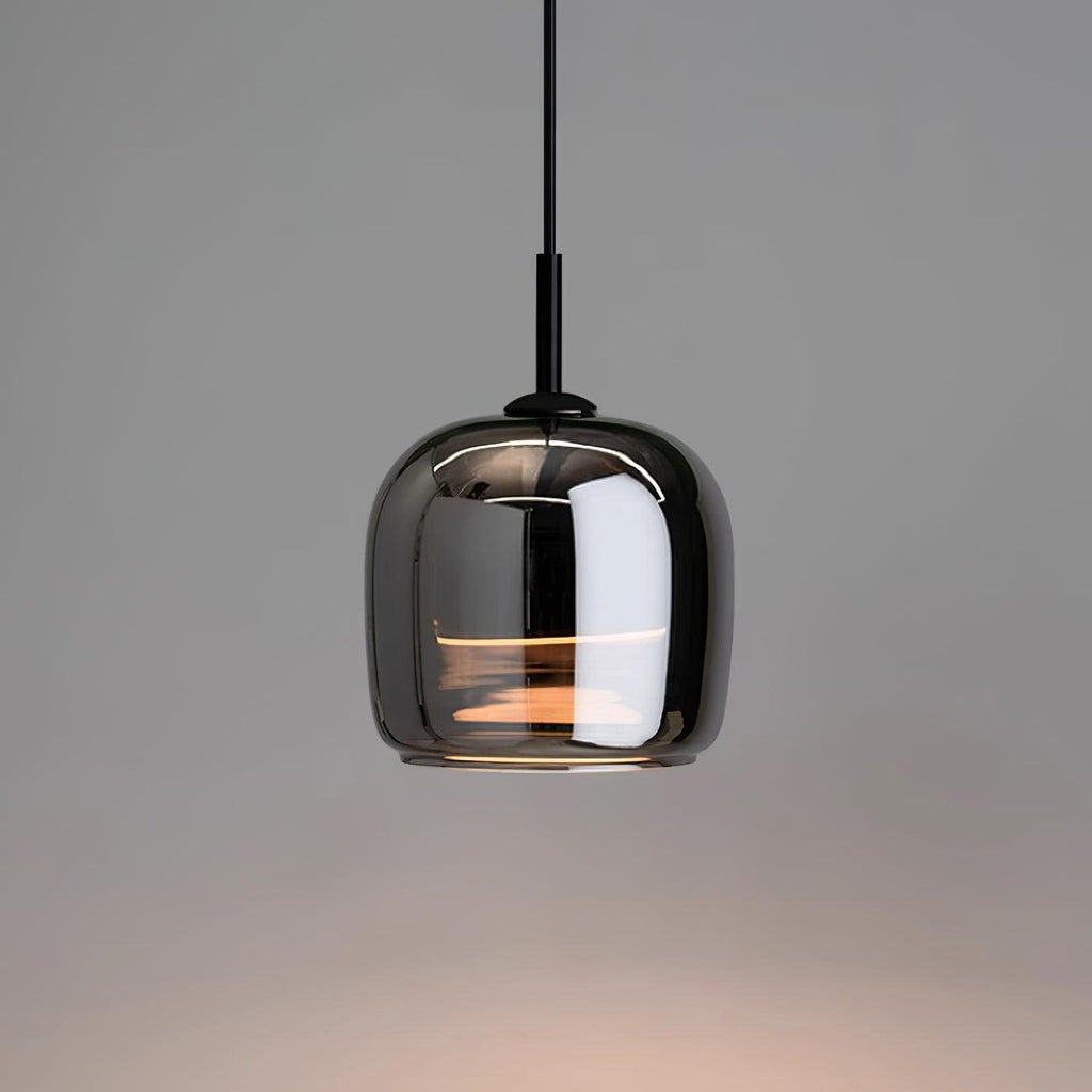 Moderne LED Pendellys Med Røgfarvet Glas Og Elegant Diffuser