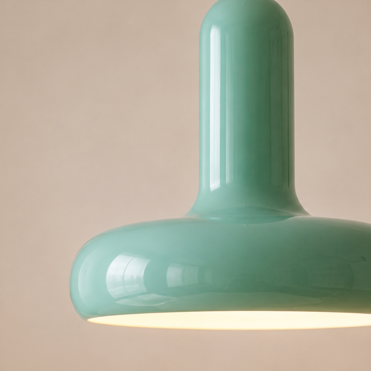 Pendellampe med Pilzformet Design og Tre Lysfarver til Fleksibel Loftbelysning