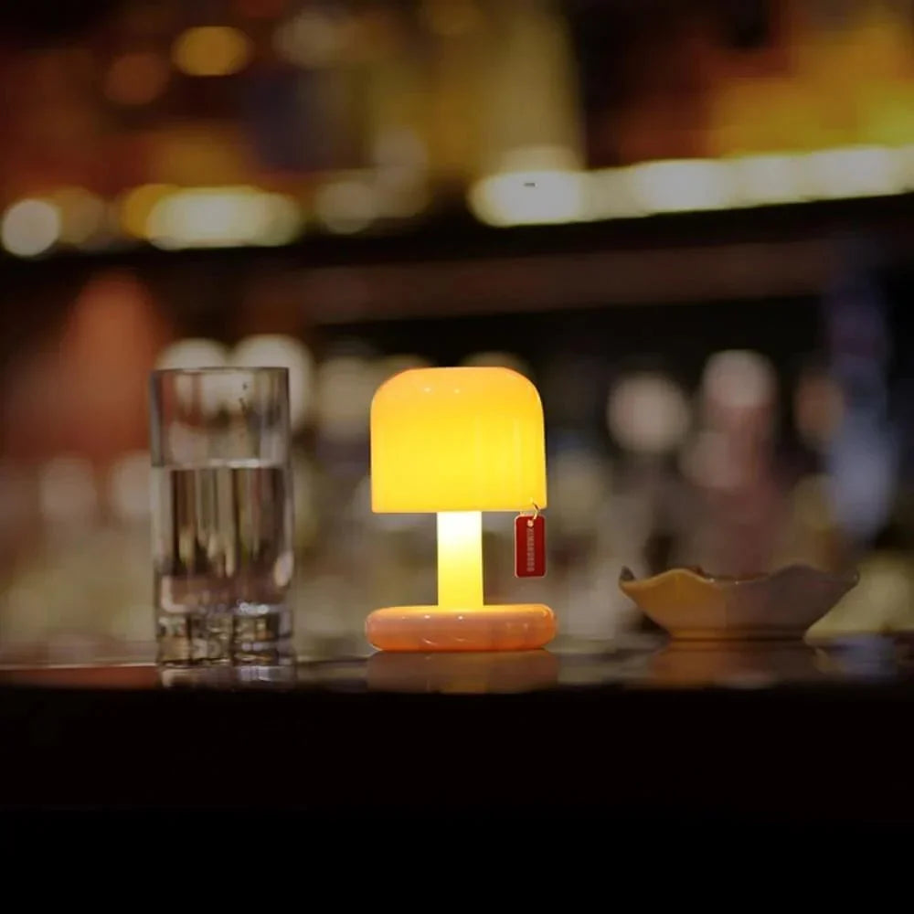 LED Tafellampe i Drejelig Aluminiumdesign med Blødt Ambientelys