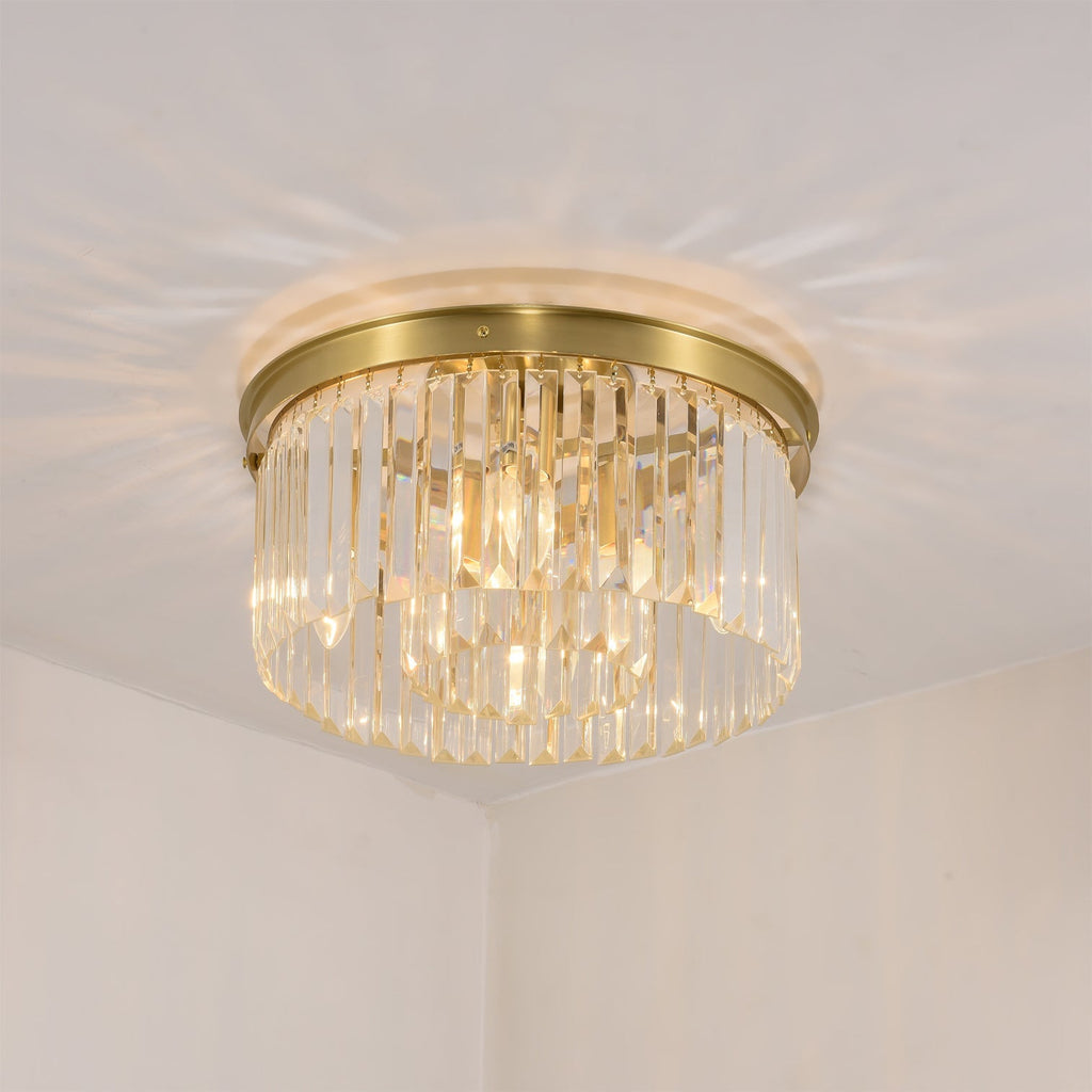 Loftlampe med Messingstruktur og Krystalstænger for Elegant og Refleksrig Indendørs Belysning