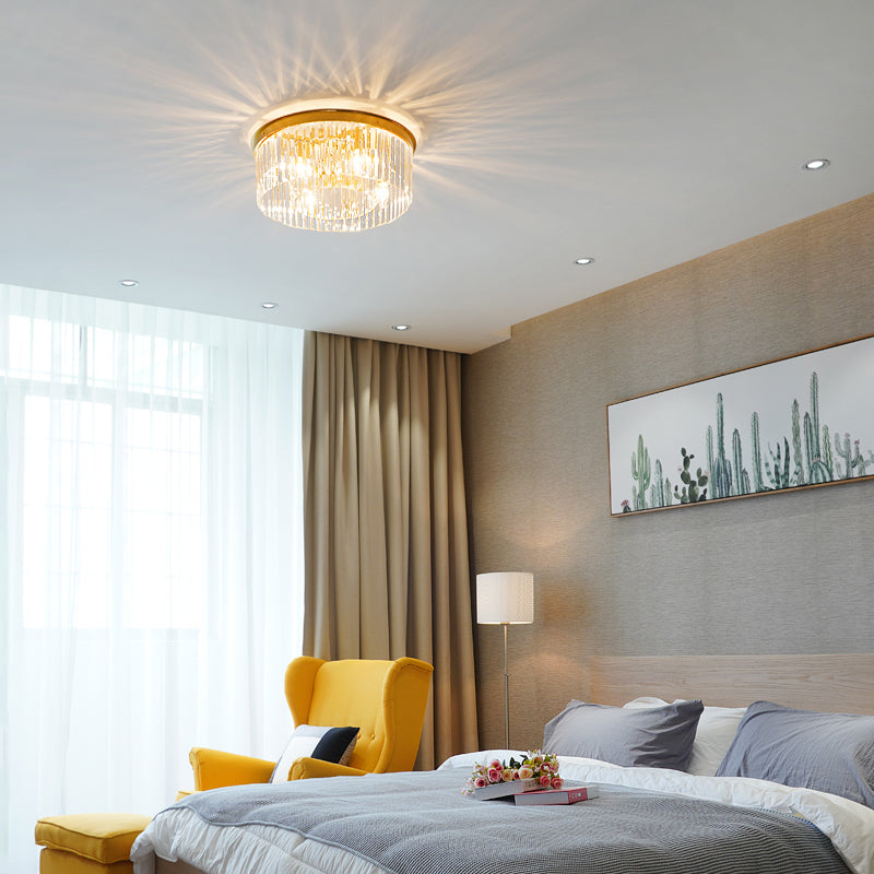 Loftlampe med Messingstruktur og Krystalstænger for Elegant og Refleksrig Indendørs Belysning