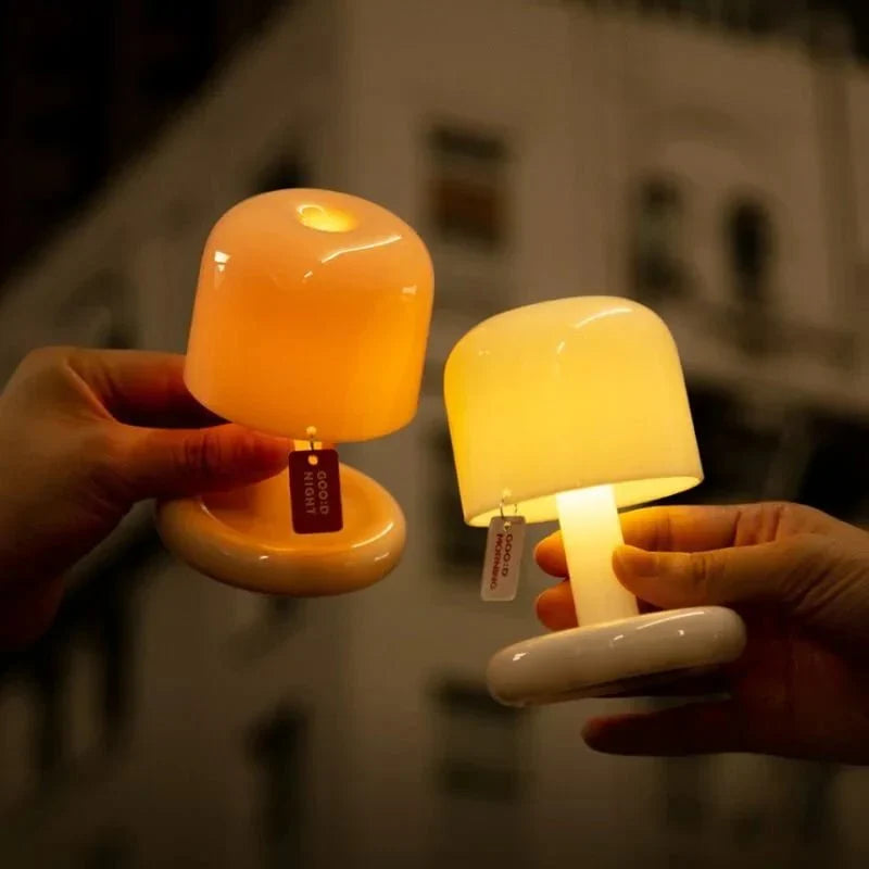 LED Tafellampe i Drejelig Aluminiumdesign med Blødt Ambientelys