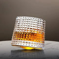 Roterende Whiskeyglas i Kristalldesign med Elegant Balance
