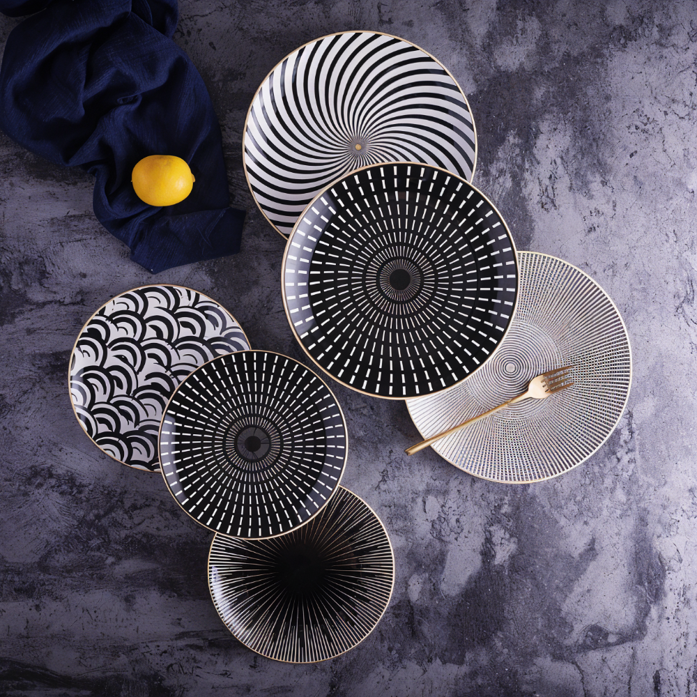 Porcelænstallerken Med Geometrisk Mønster Og Moderne Design