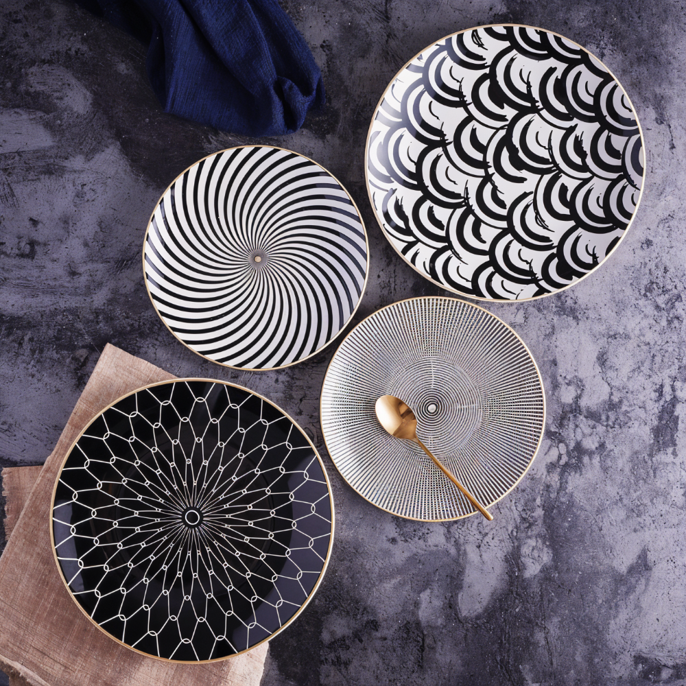 Porcelænstallerken Med Geometrisk Mønster Og Moderne Design