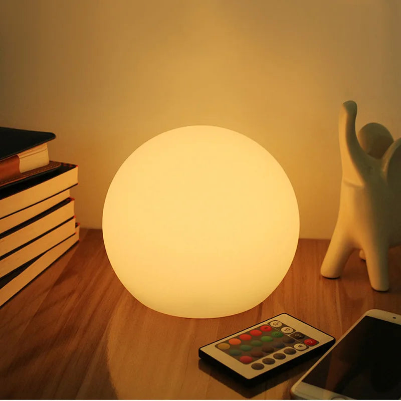 Farverig Led Kuglelampe Med Fjernbetjening Og Usb Genopladning