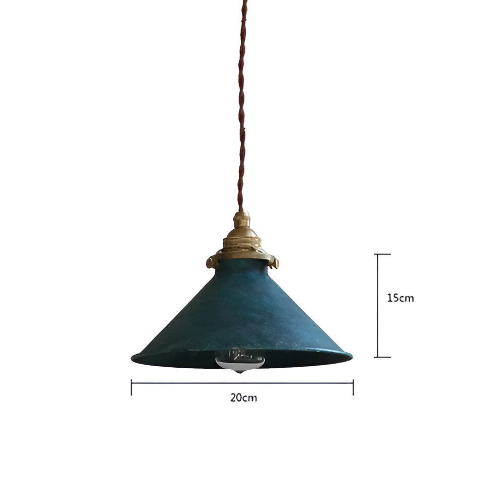 Industriel Metal Pendellampe Med Konisk Form Til Varm Vintage Belysning