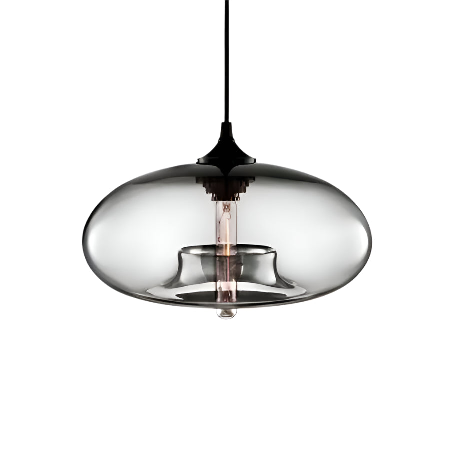 Vintage Pendellampe Med Farvet Glasskærm Og Nordisk Industrielt Design
