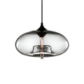 Vintage Pendellampe Med Farvet Glasskærm Og Nordisk Industrielt Design