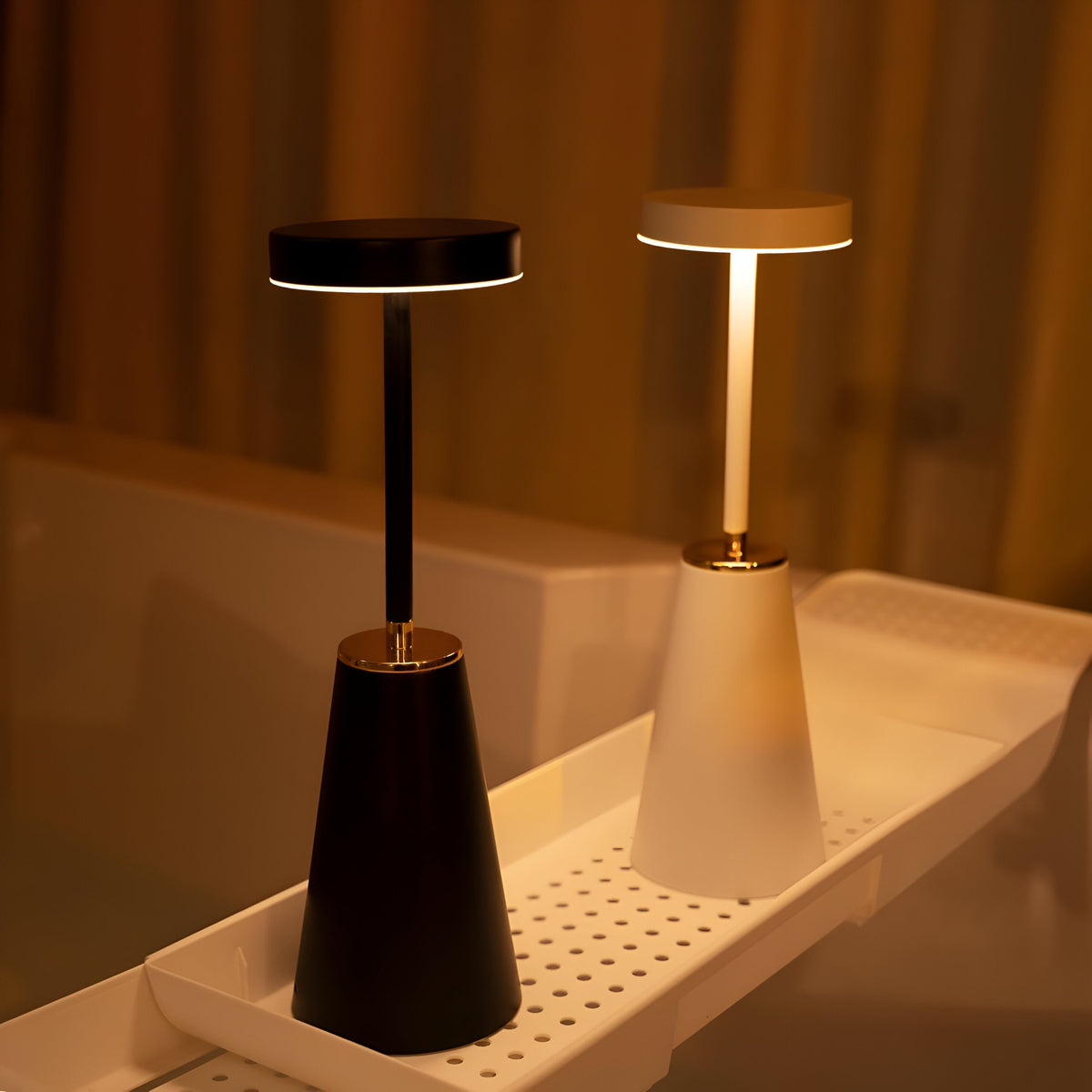 Trådløs Bordlampe Med Justerbar Lysfarve Og Genopladeligt Batteri