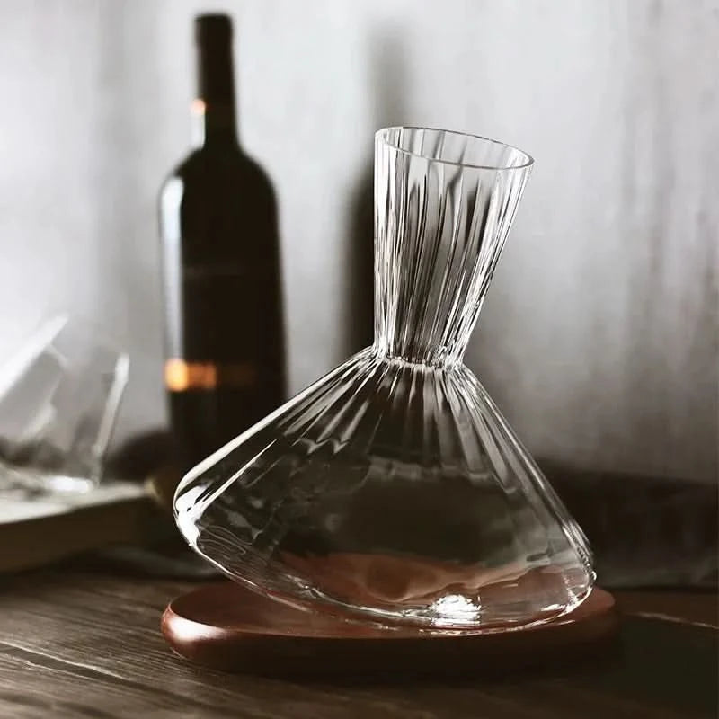 Roterende Vinkaraffel Med Klar Krystalglas Og 360° Luftning Til Elegant Servering