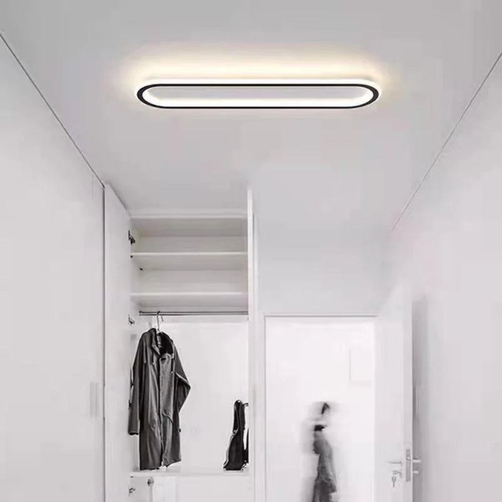 Langstrakt LED Loftlampe med Jævn Belysning til Korridorer og Indgangsområder
