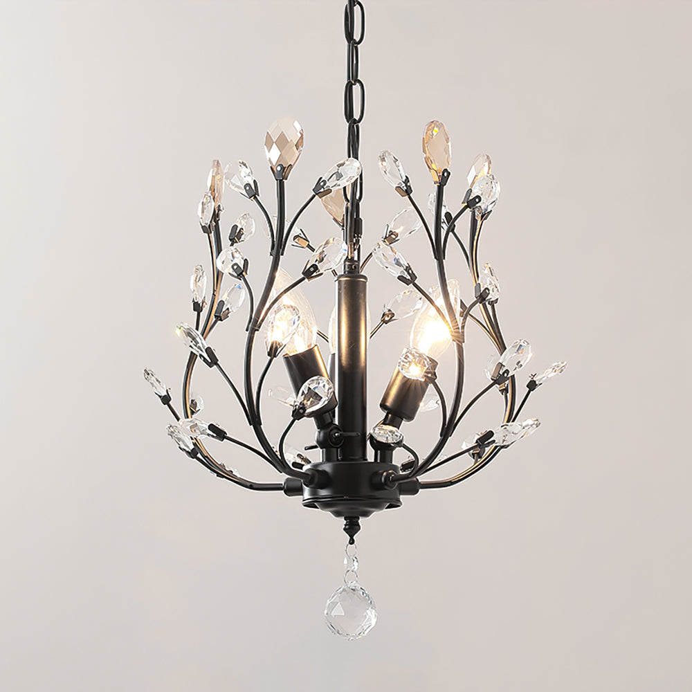 Elegant Loftlampe med Metalstruktur og Krystalakcenter for Tidløs Dekoration