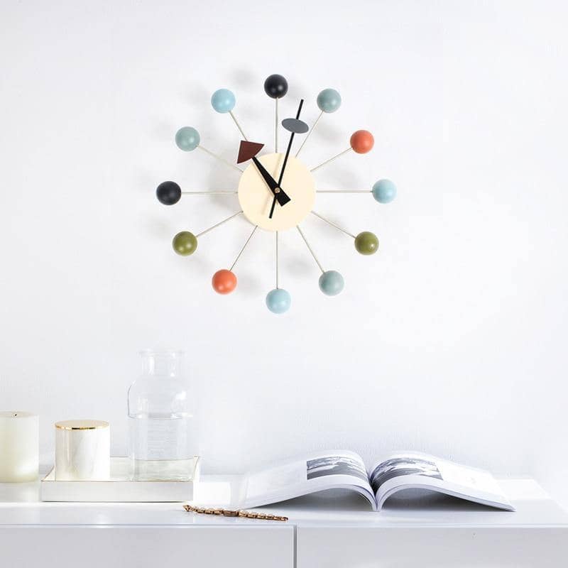 Minimalistisk Vægur med Stille Quartz og Moderne Indendørs Placering