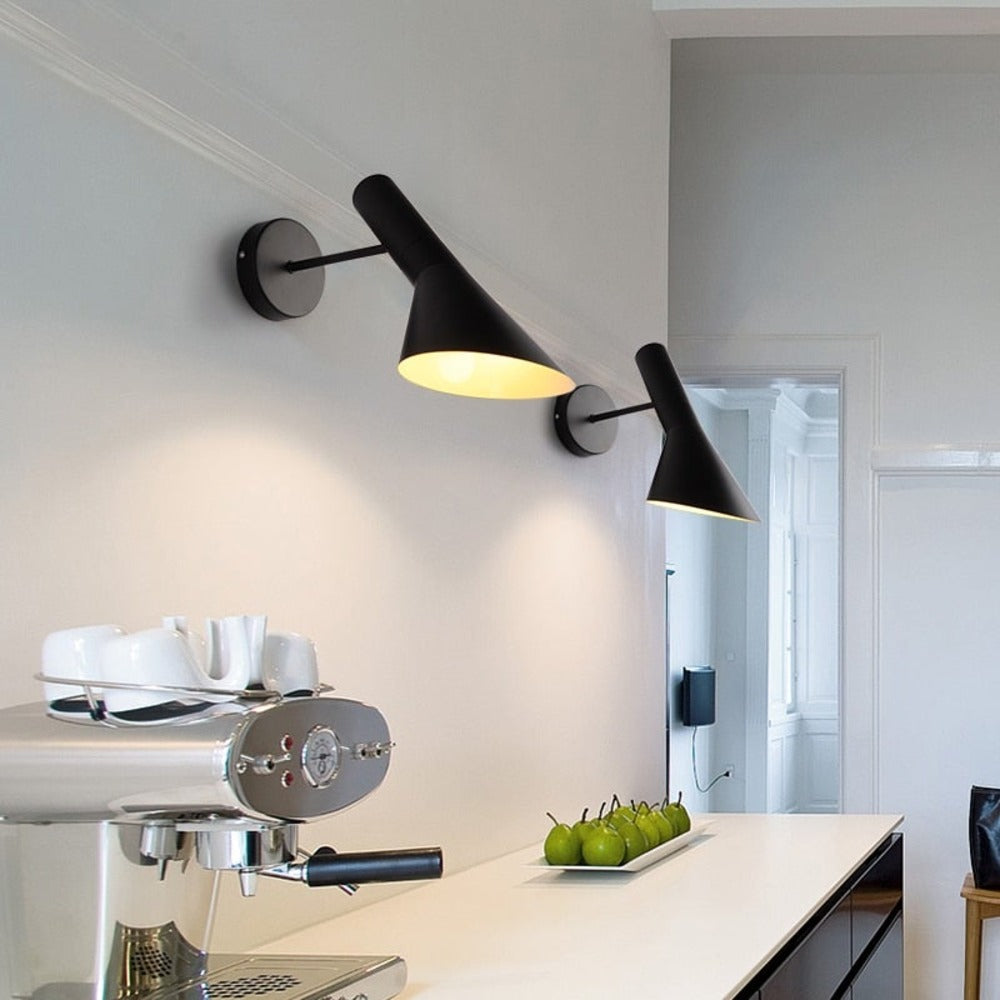 Justerbar LED‑væglampe med Moderne Sort Design