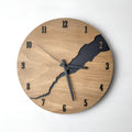 Vægur I Træ Med Tidløst Design Og 30 cm Diameter