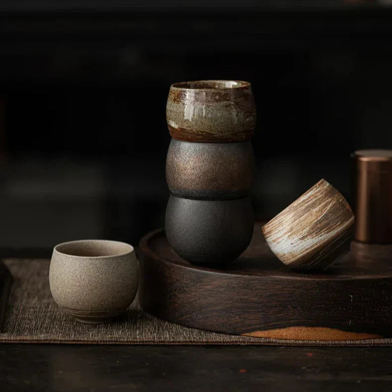 Keramiske Espressokopper Med Haandlavet Struktur Og Varmeholdende Design