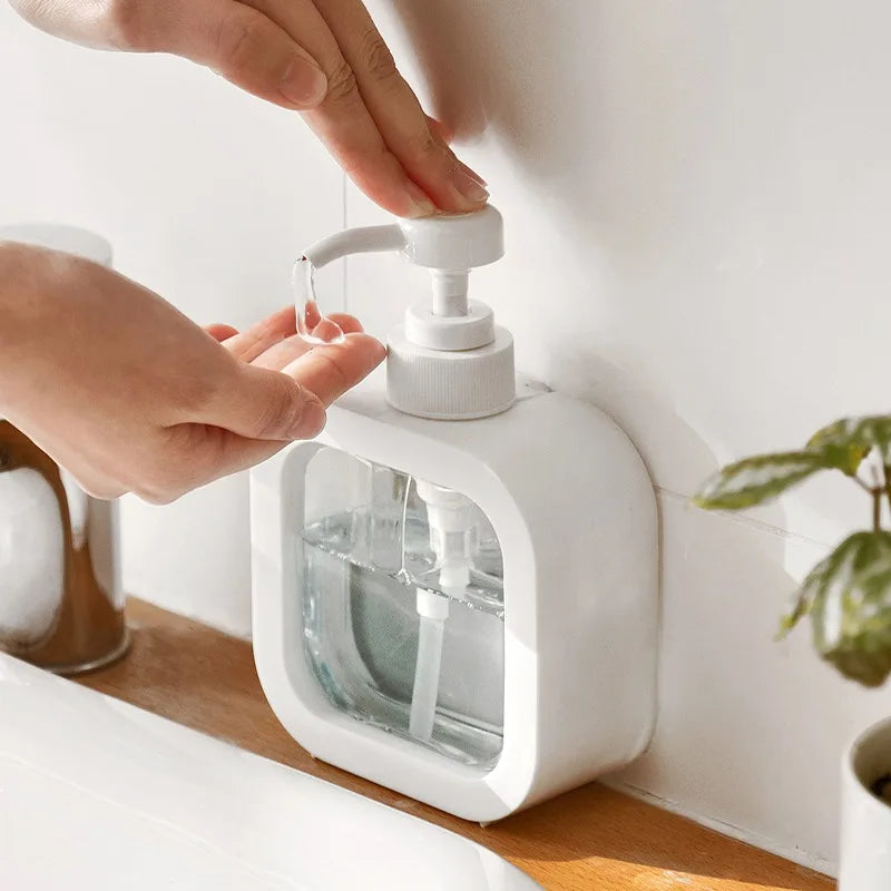 Sæbedispenser Med Minimalistisk Form Og Præcis Udmåling