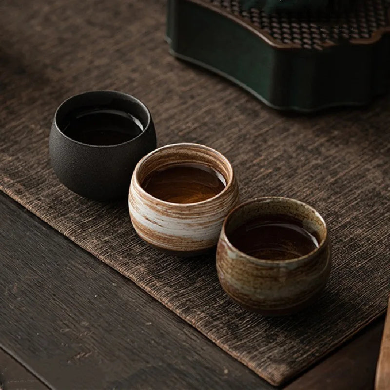 Keramiske Espressokopper Med Haandlavet Struktur Og Varmeholdende Design