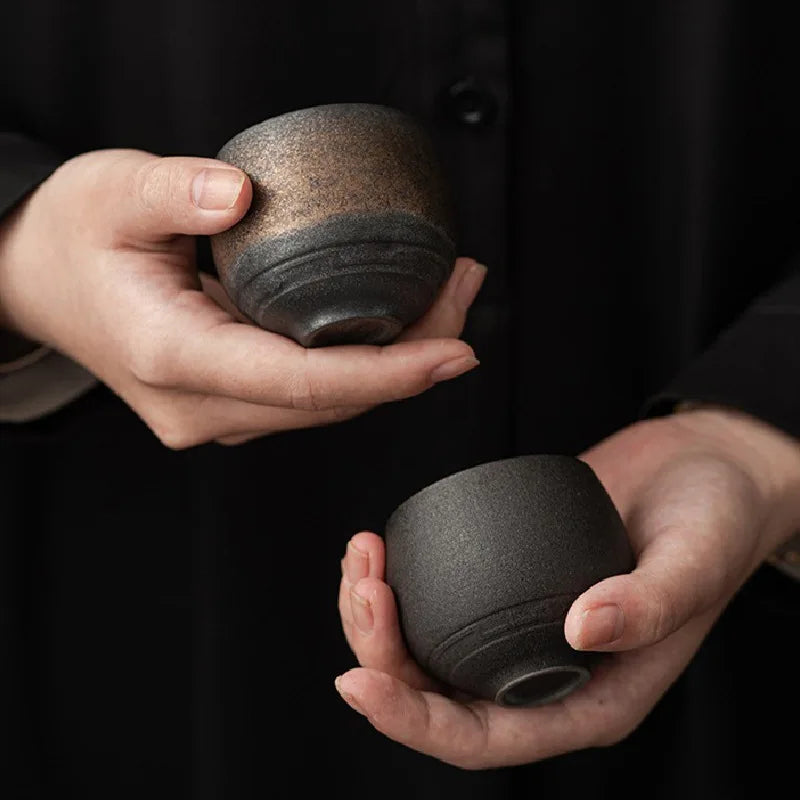Keramiske Espressokopper Med Haandlavet Struktur Og Varmeholdende Design