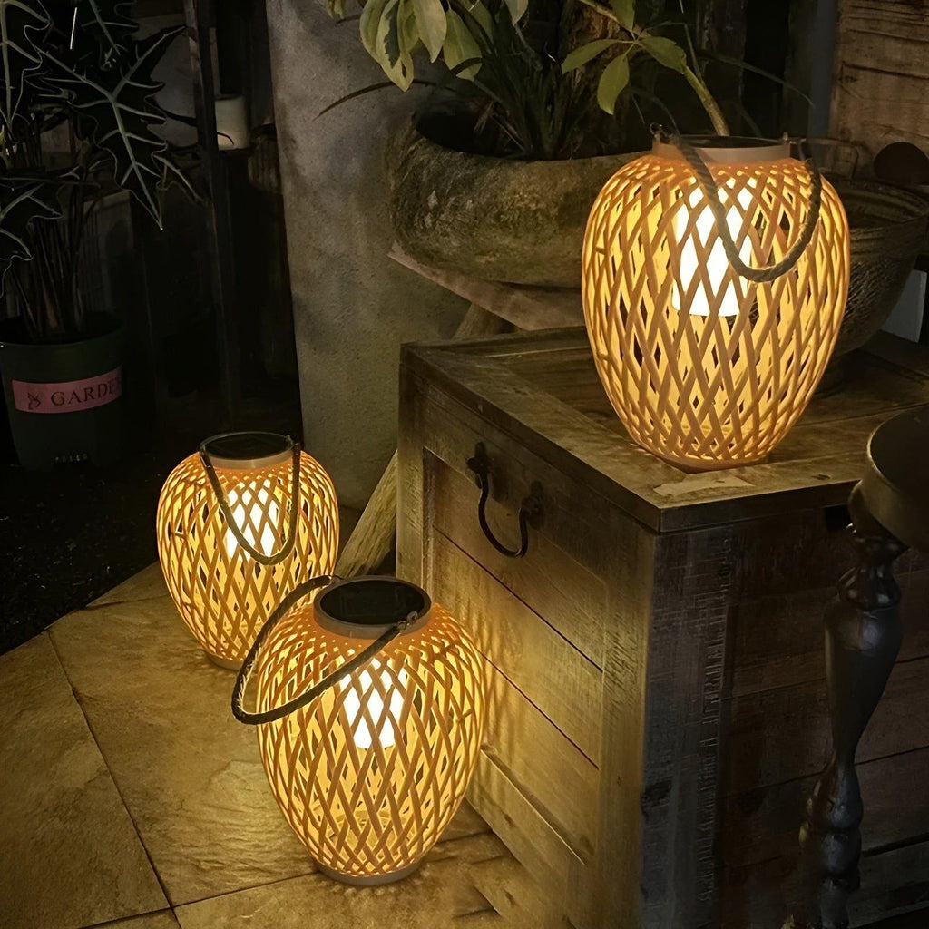 Rattan Udendørs Solcellelampe Med Automatisk Skumringslys Og Vejrfast Design