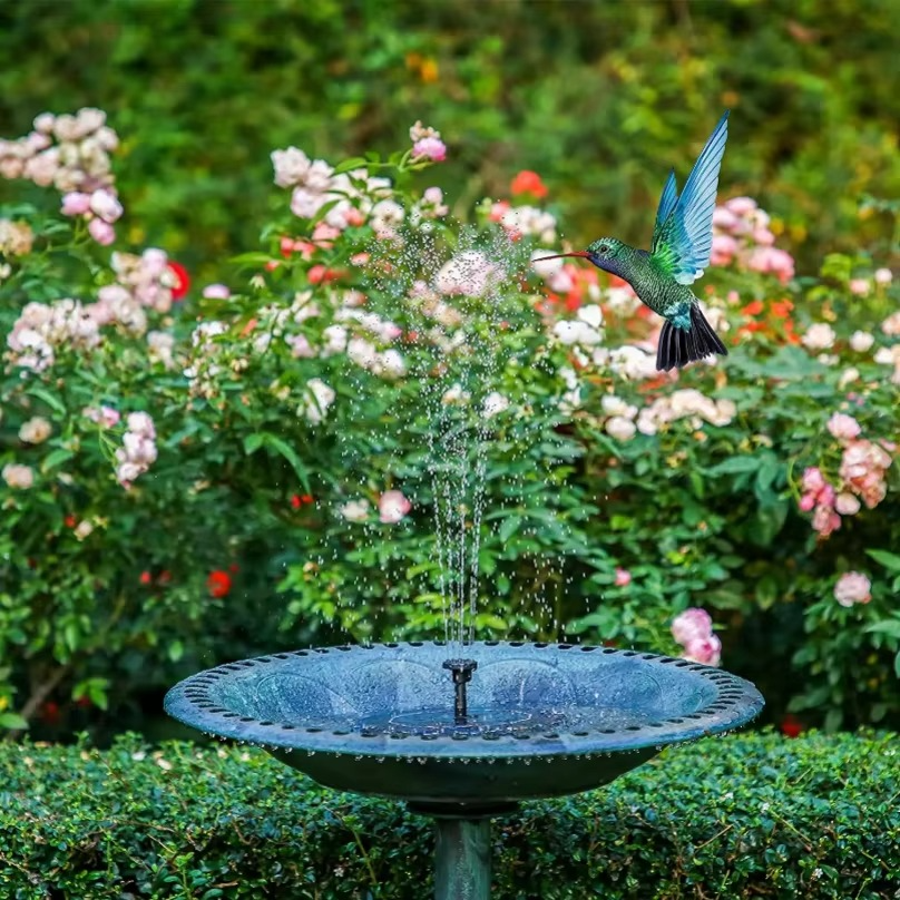 Solcelledrevet Springvand Til Havedam Med Flydende Design