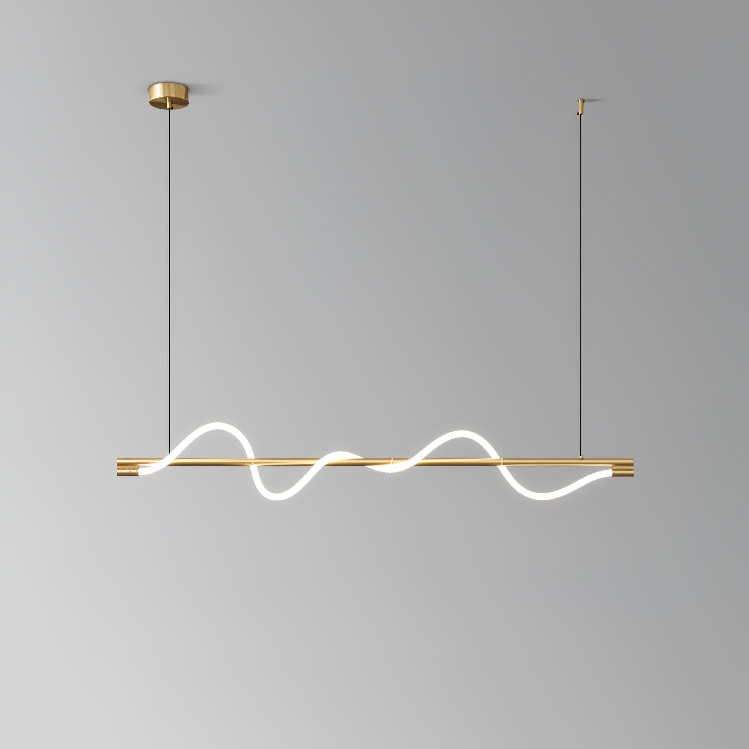 Minimalistisk Loftlampe med Silikonelinjer og Messingdetaljer for Moderne Indendørs Belysning